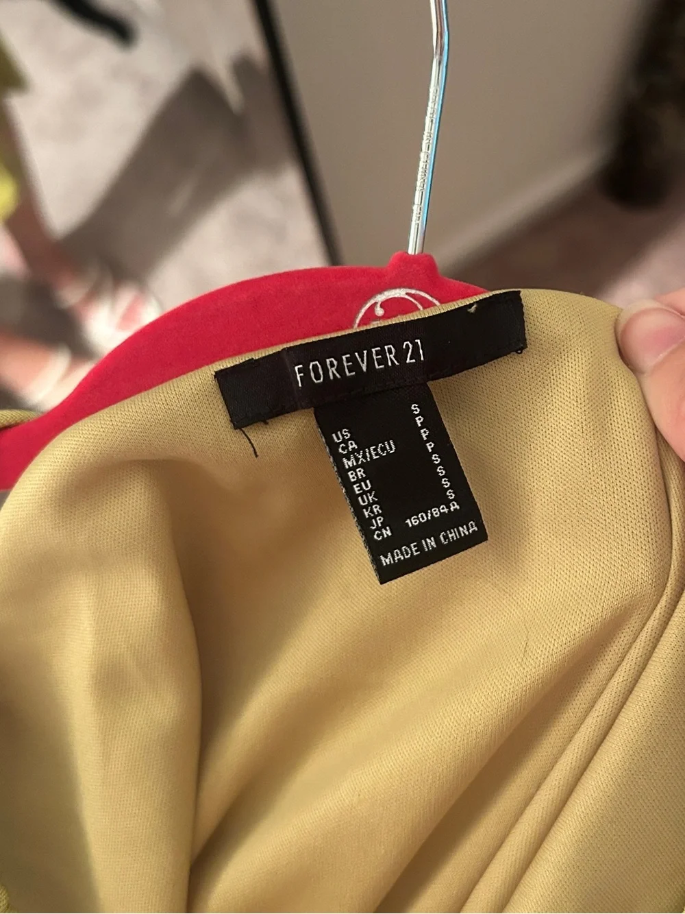 Forever 21 figure skimming